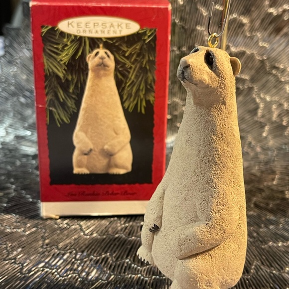 POLAR BEAR 1992 HALLMARK KEEPSAKE CHRISTMAS ORNAMENT "LOU RANKIN" - Picture 2 of 13